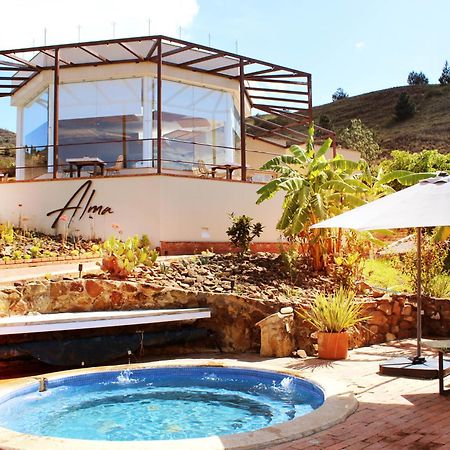 Hotel Alma บียาเดเลย์บา ภายนอก รูปภาพ